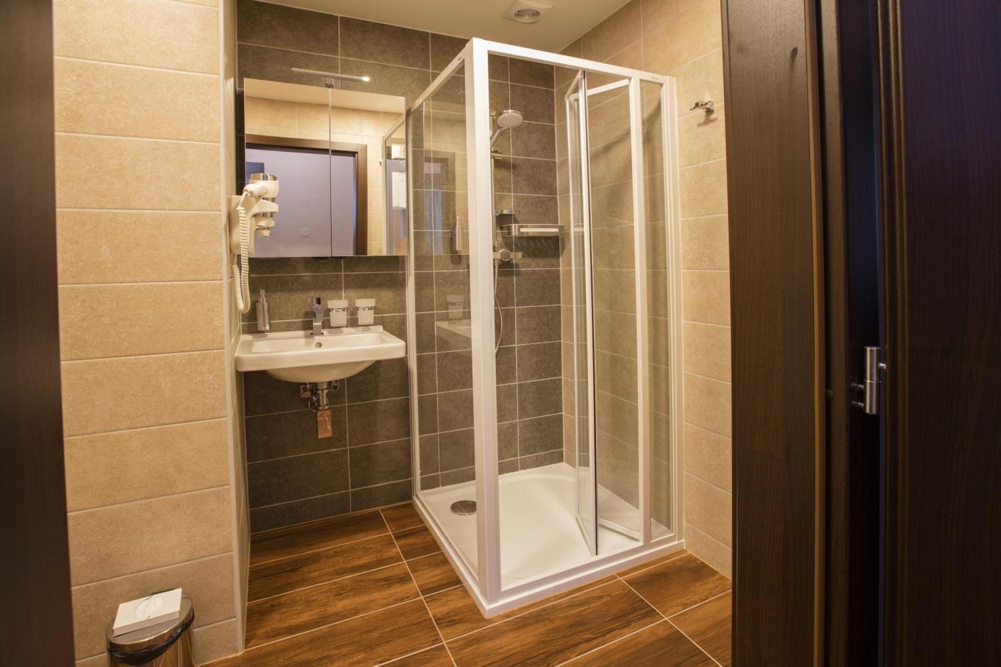 Hotel Bellevue Tlapak Подебрады Номер фото