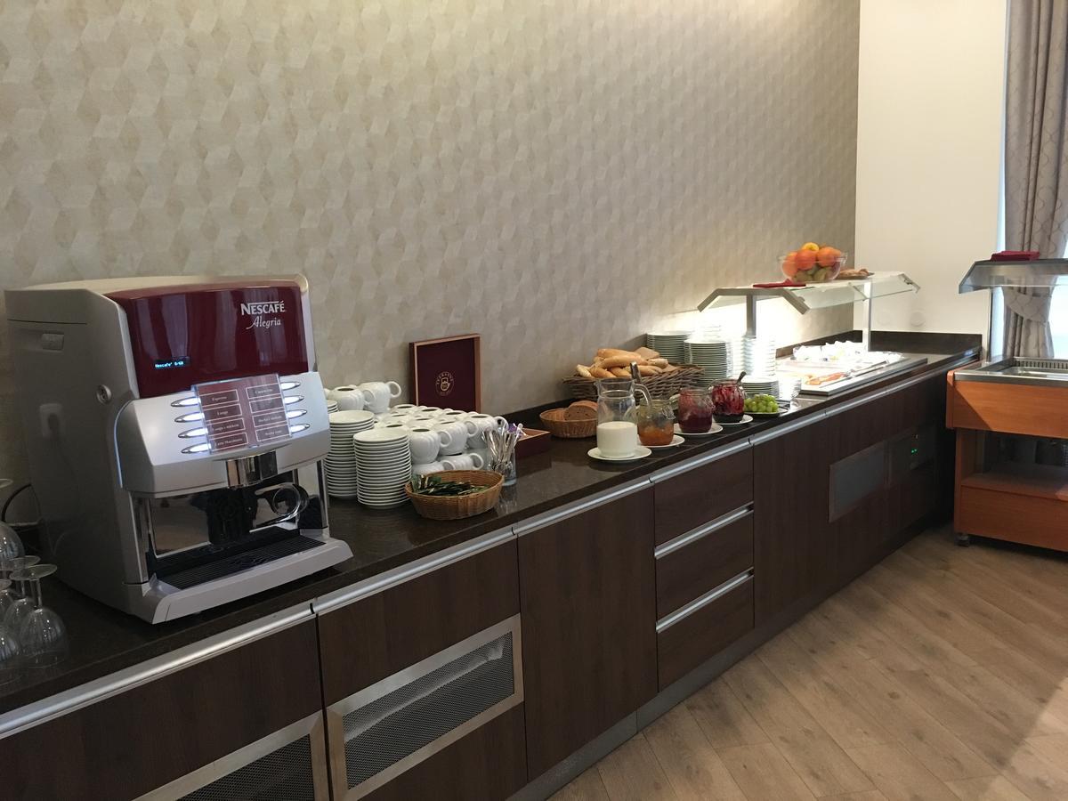 Hotel Bellevue Tlapak Подебрады Экстерьер фото